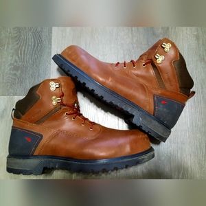 Red wing work boots size 11 brown in color
